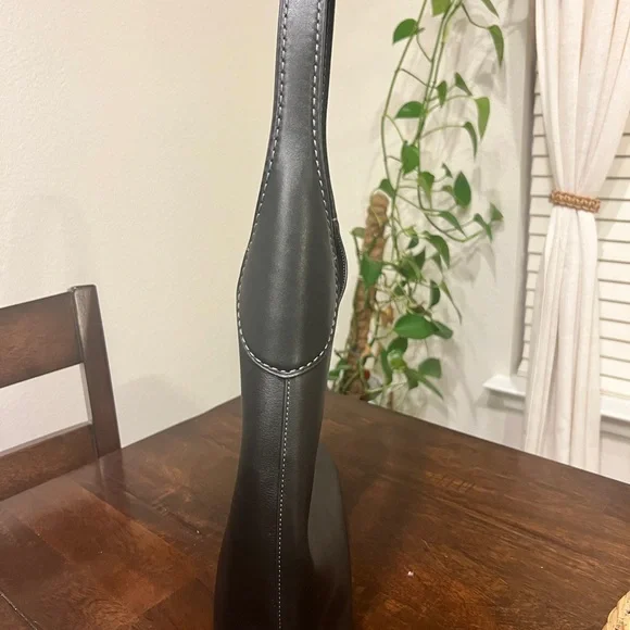 Coach Brooklyn 28 Black Leather Shoulder Bag - Picture 4 of 8